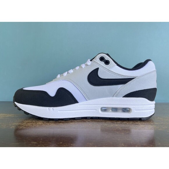 Nike Air Max 1 White/Black "Panda" Men's Size 8/Women's Size 9.5 FD9082-107 - Picture 3 of 11